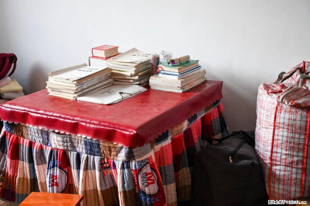 全网追的“扁担女孩”,找了一份暑假工,时薪12元 - 孝感生活资讯 - 孝感28生活网 xiaogan.28life.com